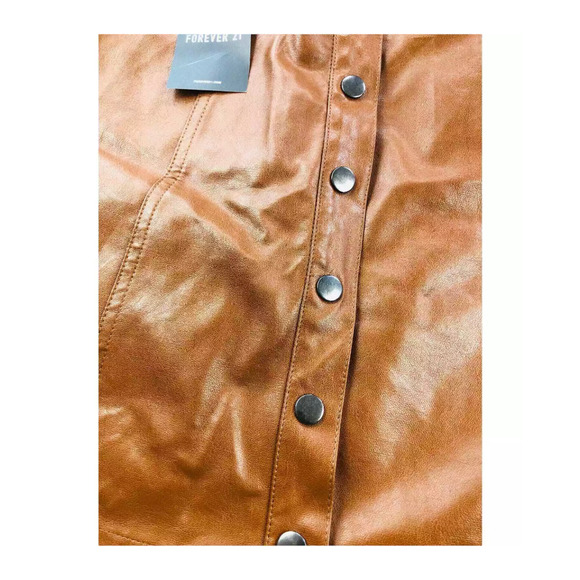 NWT Forever 21 Womens Faux Leather High Waisted Button Brown Mini Skirt Small - Picture 2 of 5